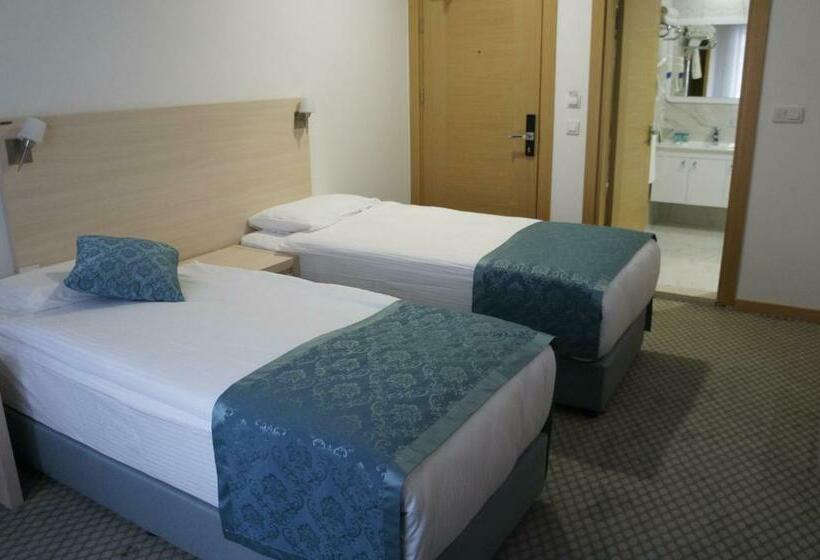 Номер Стандарт Трехместный, Ahsaray