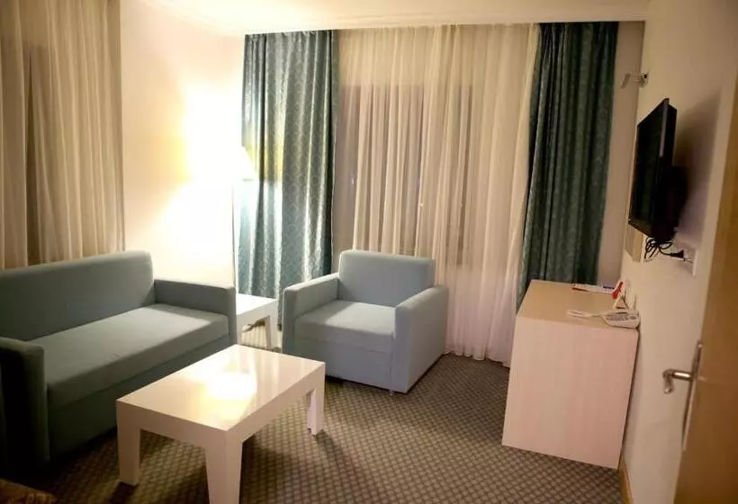 Suite, Ahsaray