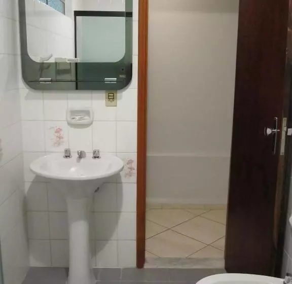 Deluxe Kolmen Hengen Huone, Beira Parque