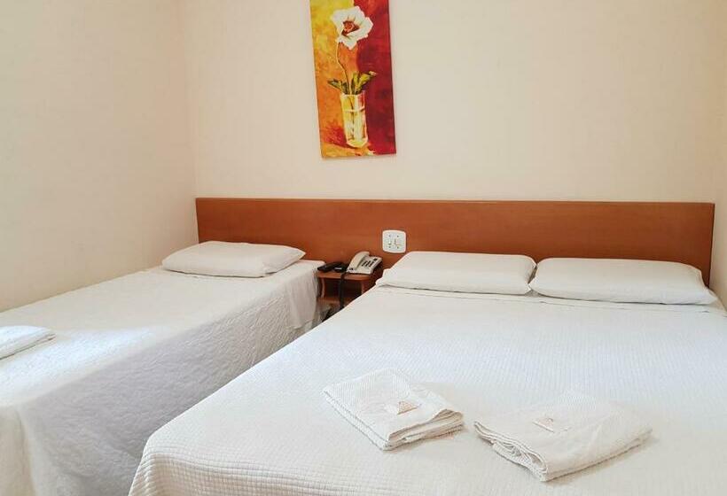 Трехместный Номер Стандарт с Балконом, Cathedral