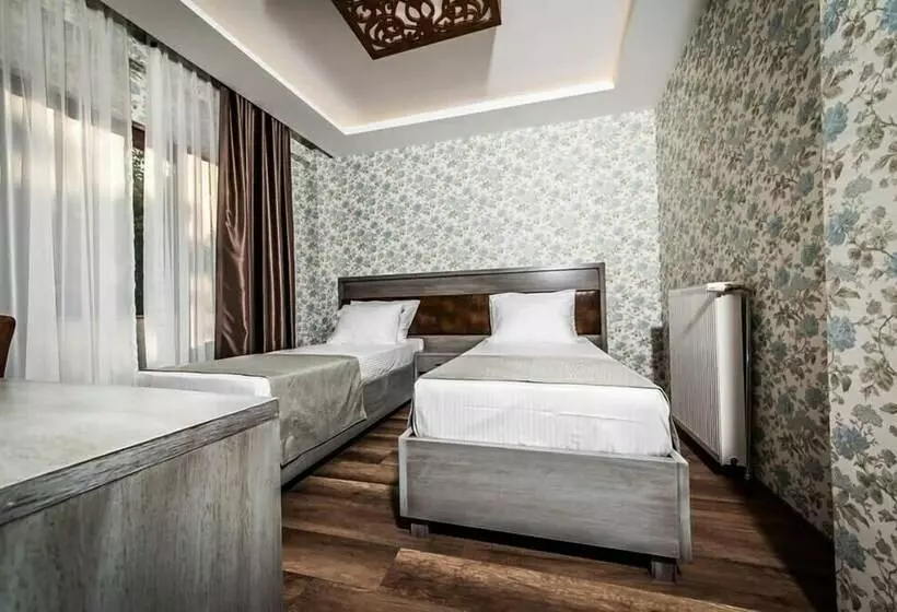 اتاق استاندارد با چشم‌انداز کوهستان, My Green Boutique