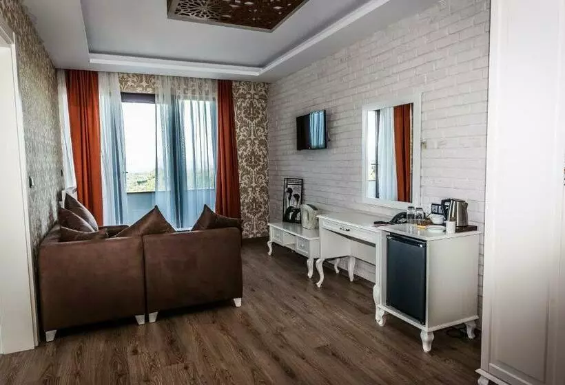 سوییت, My Green Boutique
