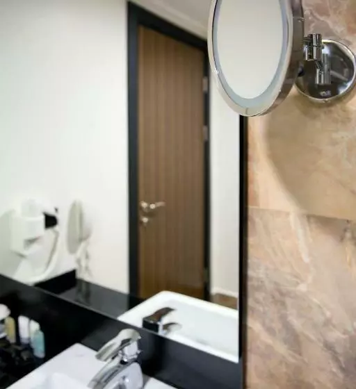 اتاق استاندارد, Northdoor