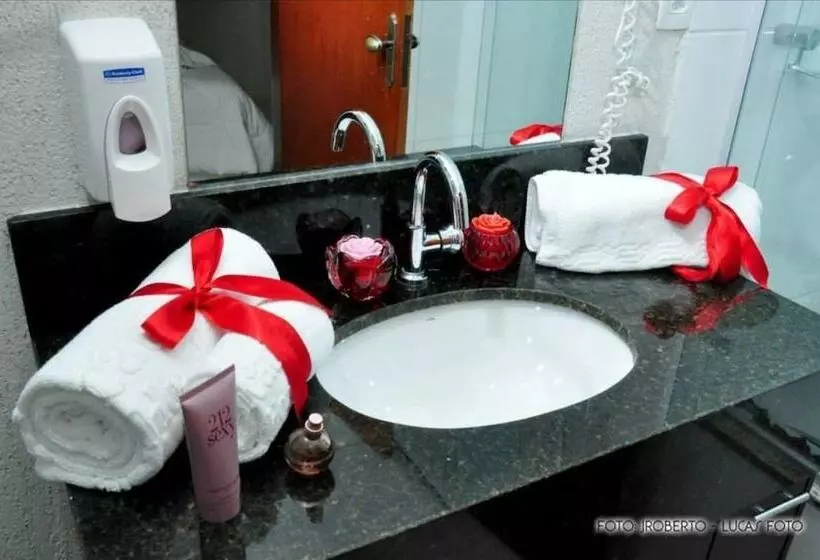 Standard Kolmen Hengen Huone, Paracatu Plaza