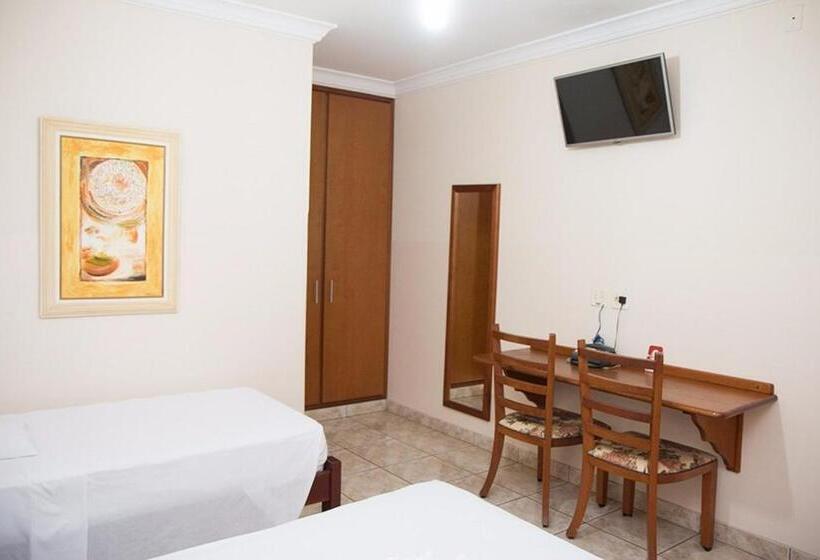 Delüks Üç Kişilik Oda, São Marcos Orlândia Sp