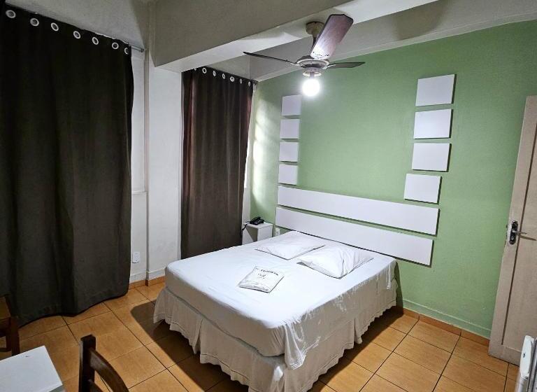 חדר דלוקס, Turista