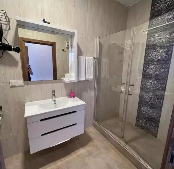デラックスの４人部屋, Kerpe Diem Otel