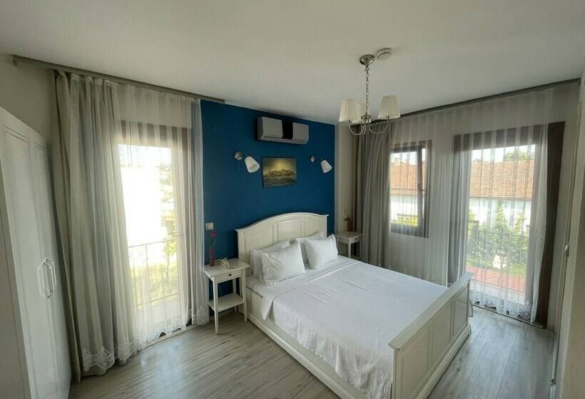 Номер Стандарт с Балконом, Cunda Eren Otel
