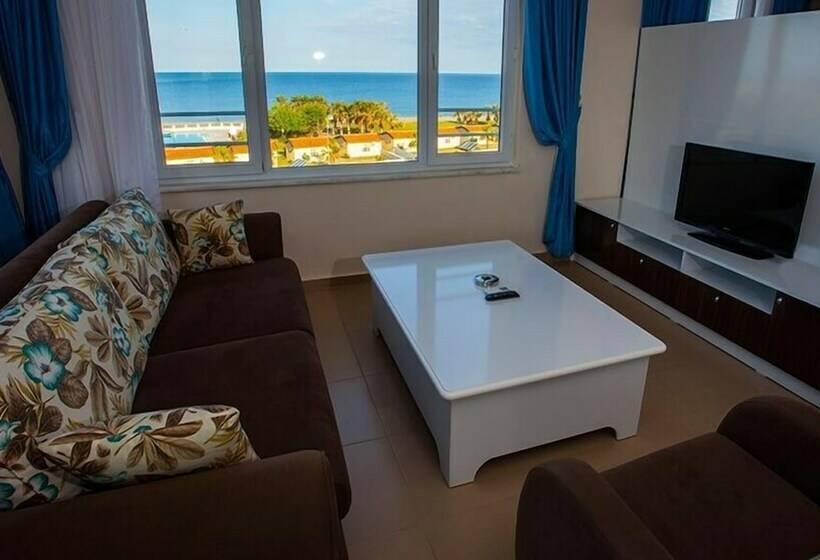 اتاق استاندارد با چشمانداز دریا, Grand Akca