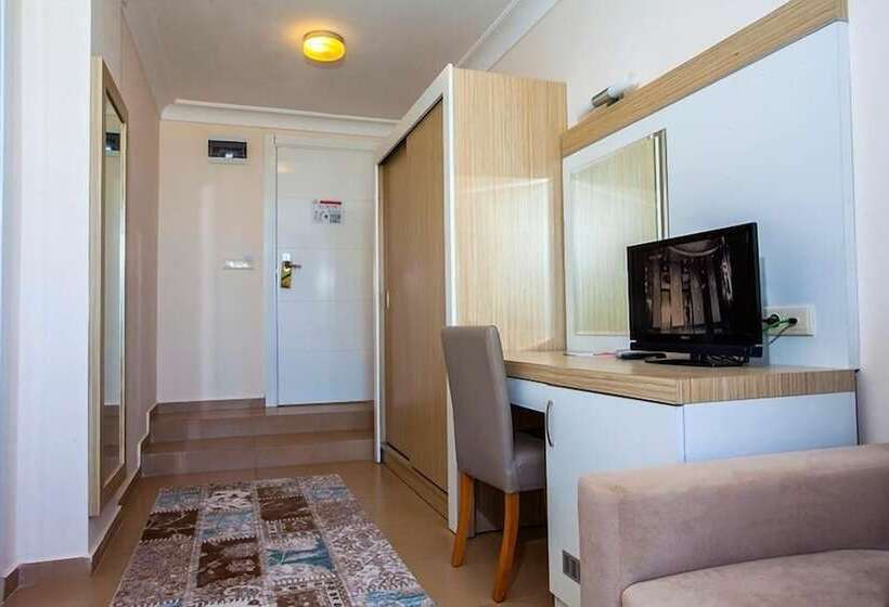 اتاق استاندارد با چشمانداز کوهستان, Grand Akca