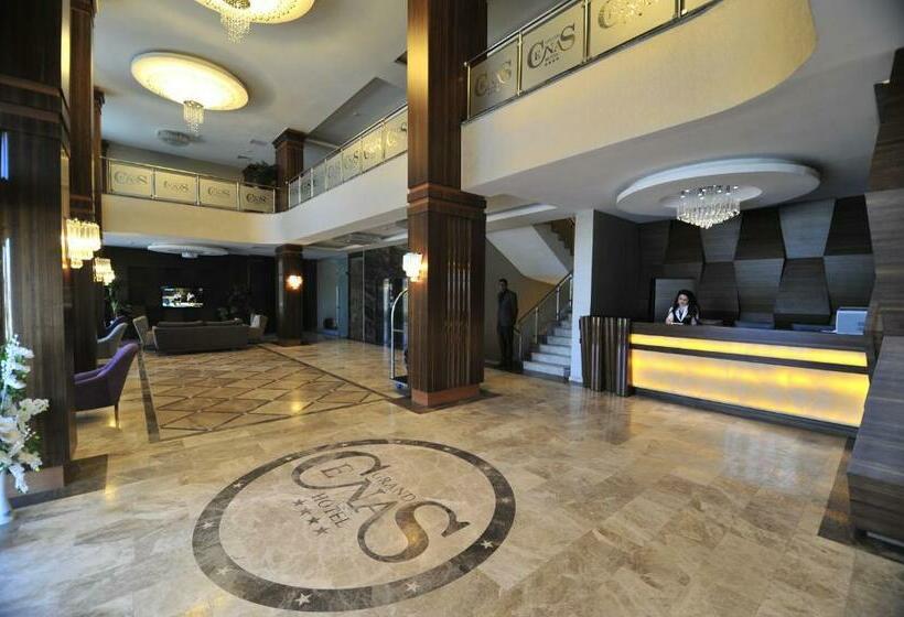 Номер Стандарт, Grand Cenas