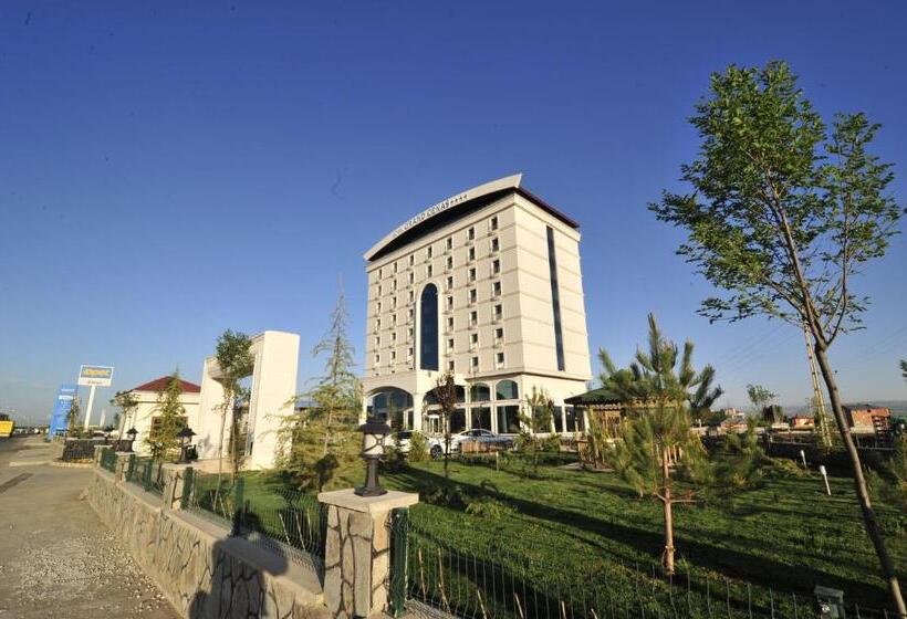 Люкс, Grand Cenas