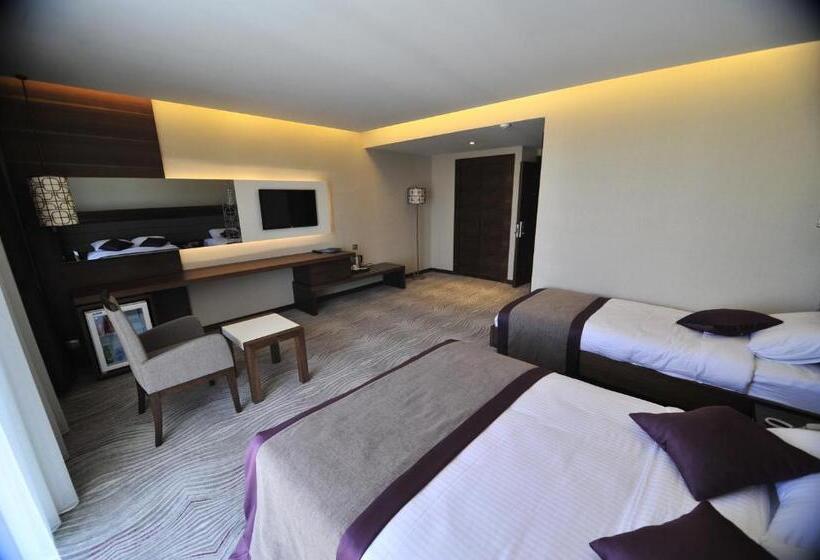 Люкс, Grand Cenas