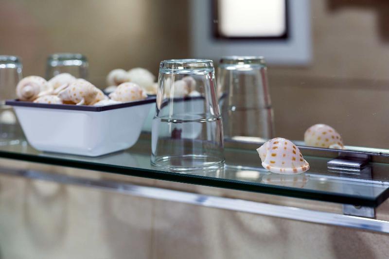 غرفة قياسية ثلاثية, Honeymoon Beach Otel