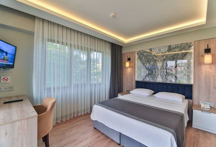 غرفة ديلوكس مطلّة علي البحر, Isikaltin