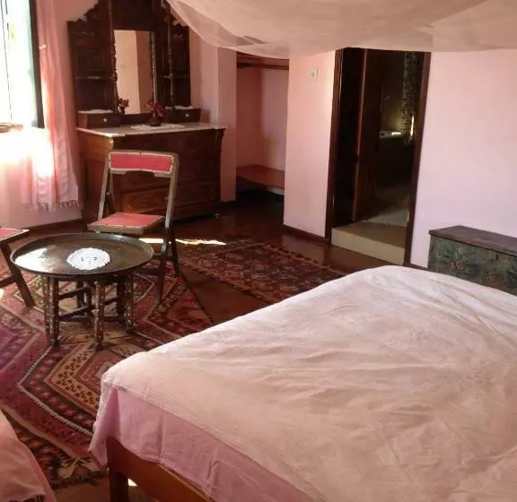 اتاق سوپریور, Kalkan Turk Evi