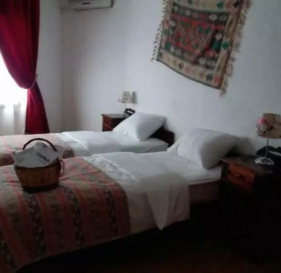 Camera Standard Individuale, Kilim