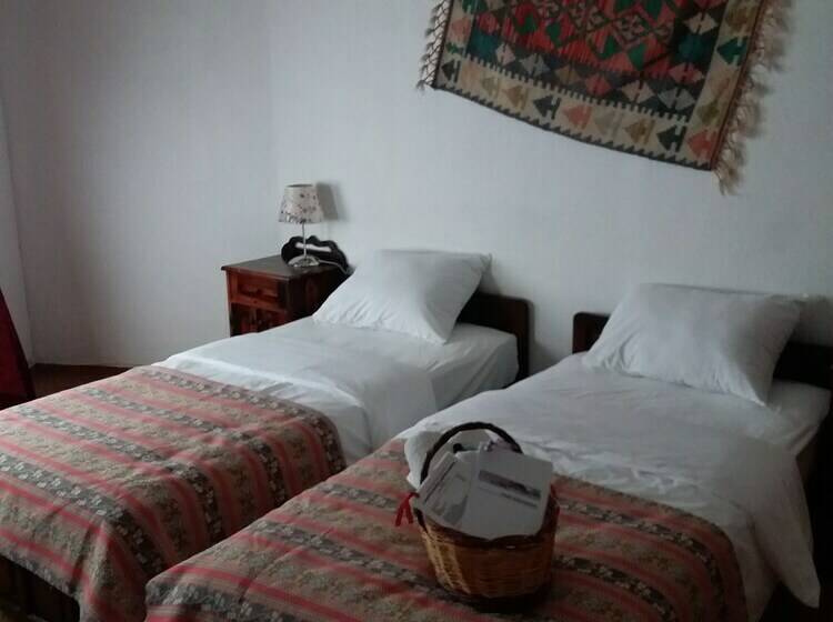 חדר סטנדרט יחיד, Kilim