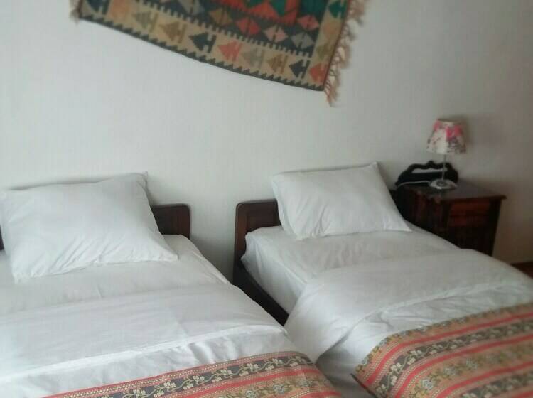 חדר סטנדרט יחיד, Kilim