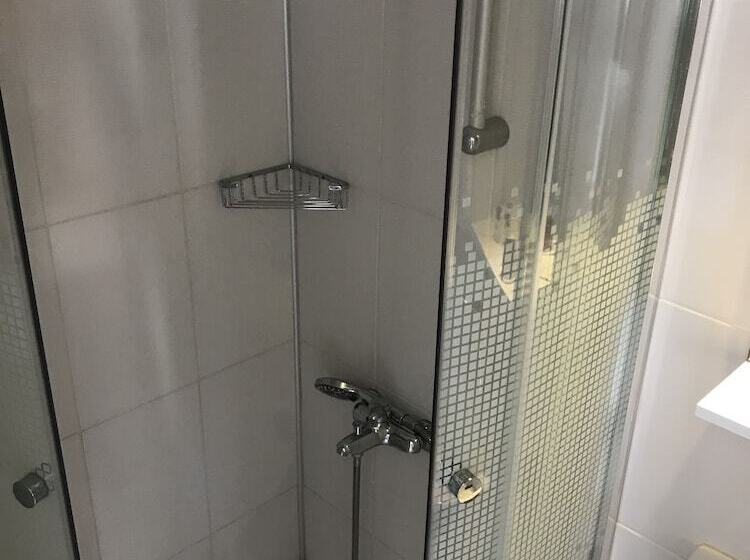 Quarto Estandar com Sacada, Marine