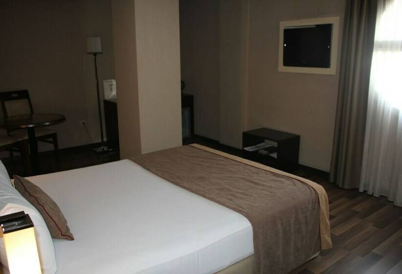 Номер Стандарт, Palm City Akhisar