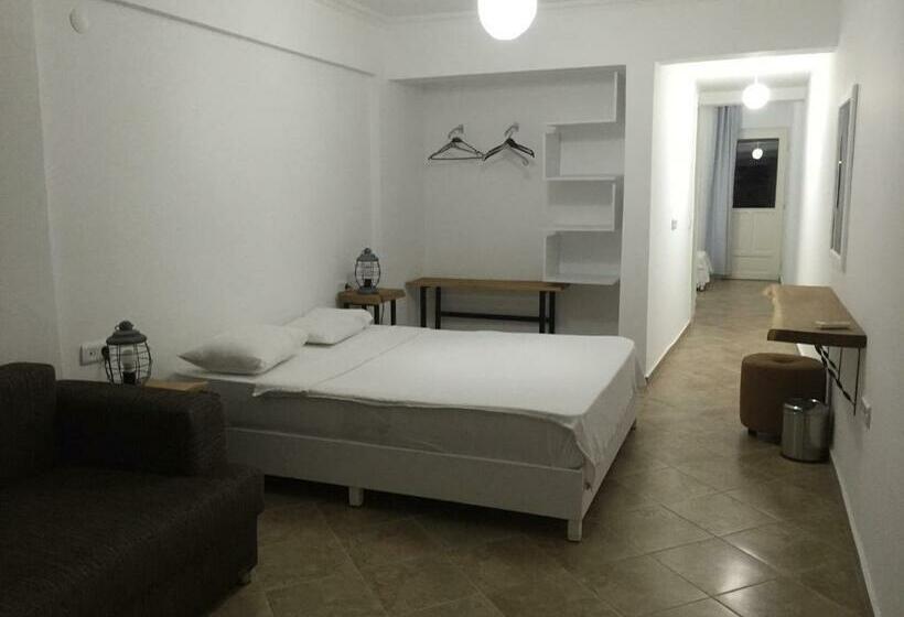 Семейный Номер, Pataros