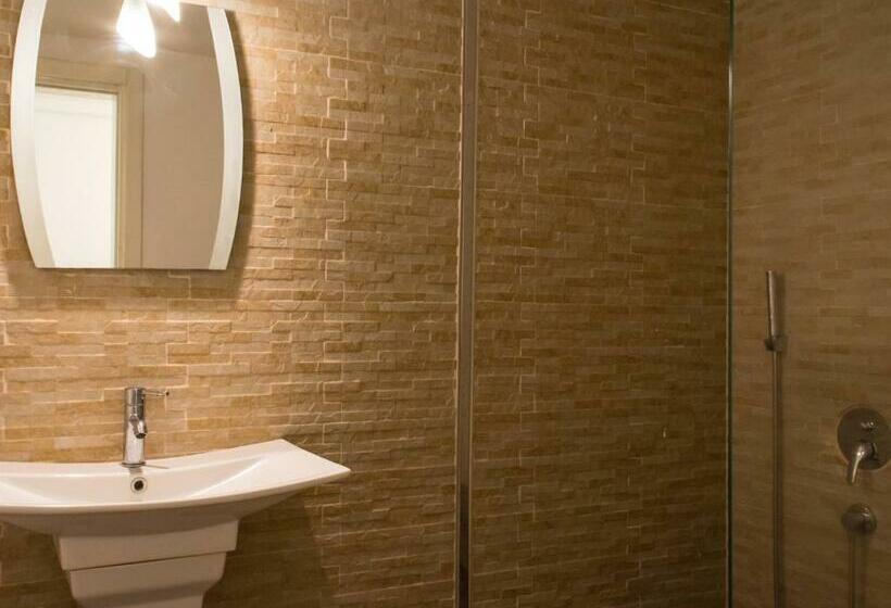 Семейный Номер, Pataros