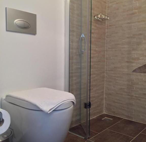 Номер Стандарт Трехместный, Pataros