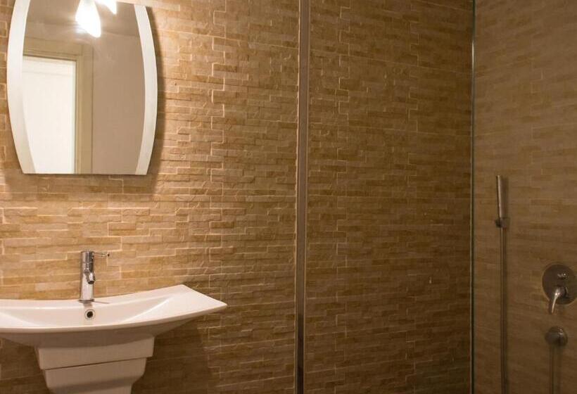 Номер Superior, Pataros