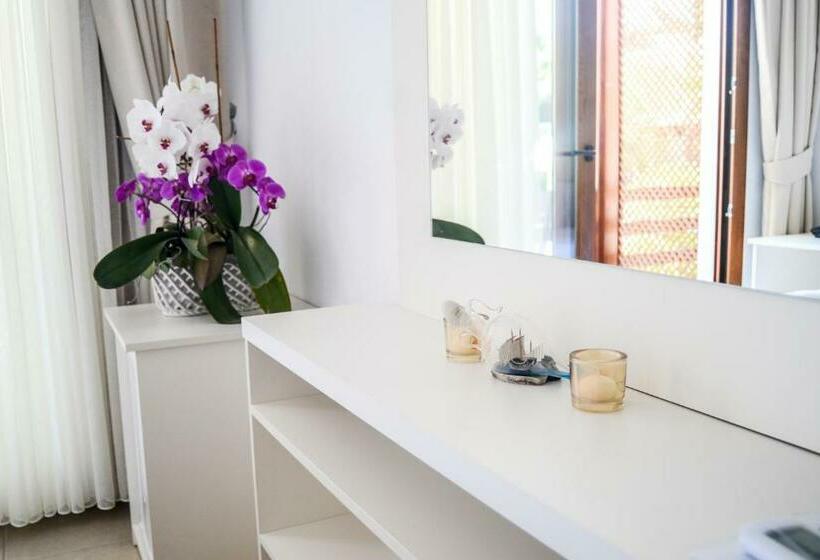 스탠다드 발코니 룸, Selvi Beach