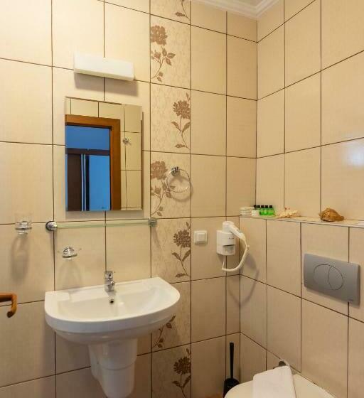 Трехместный Номер Стандарт с Балконом, Selvi Beach