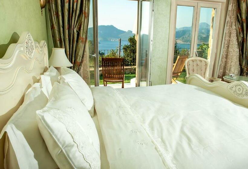 غرفة ديلوكس, Swan Lake Hotel   Adult Only