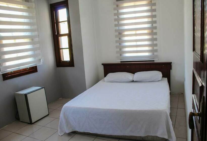 חדר סטנדרט, White City Pension