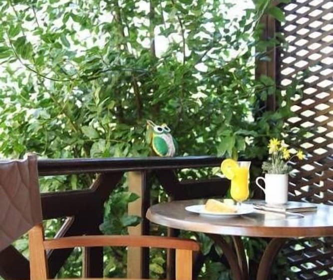 بانگلوی استاندارد, Robin S Nest