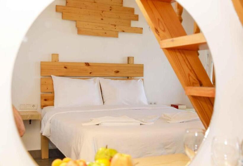Quarto Familiar Vista Mar, Teos Ormanci Tatil Koyu