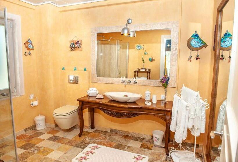 Номер Deluxe с Балконом, Swan Lake Hotel   Adult Only