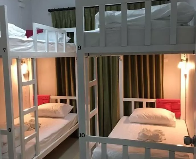 ルームシェアのワンベッド, Dkaya Hostel