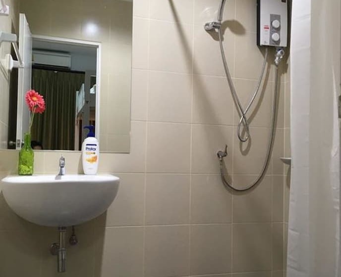 Ágy Megosztott Szobában, Dkaya Hostel