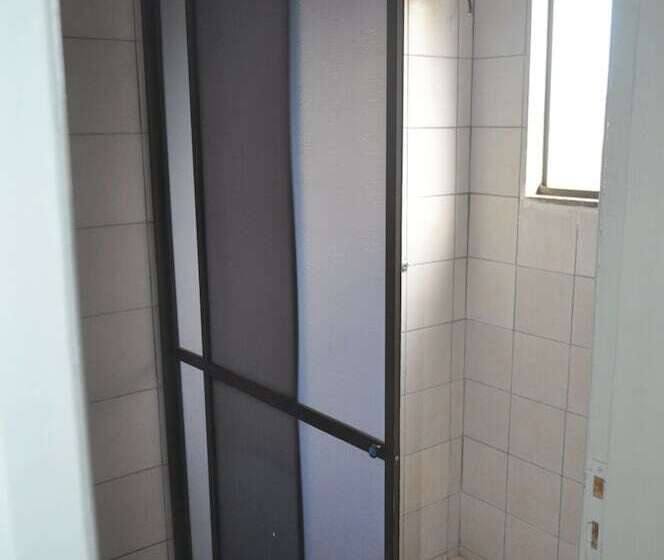 Quarto Estandar, Cataratas