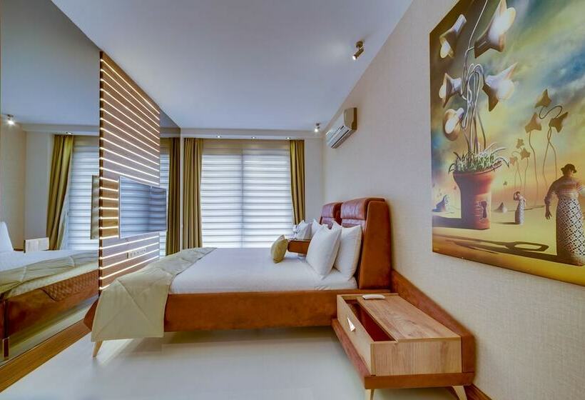 발코니가 있는 스위트, Concept Suites