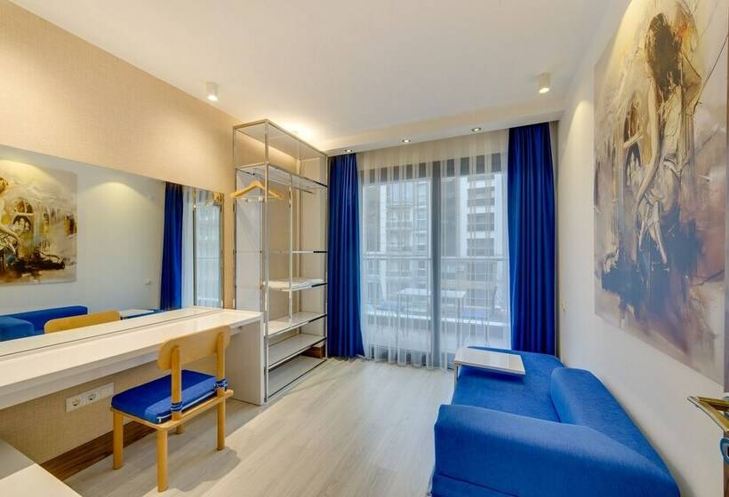 带阳台套房, Concept Suites