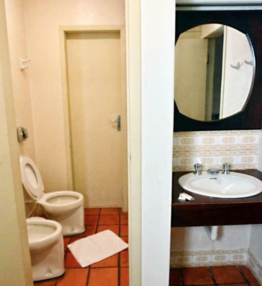 اتاق لوکس سه تخته, De Rose Centro