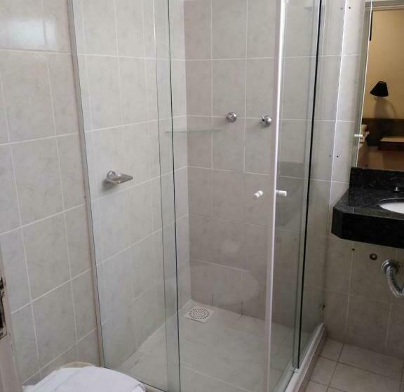 اتاق استاندارد سه نفره, De Rose Centro