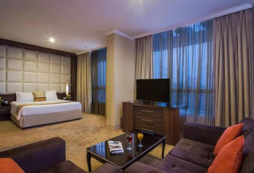 سوییت جونیور لوکس, Gloria Inn Riyadh