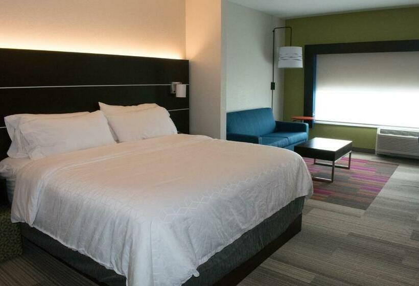 キングサイズベッドのスイートルーム, Holiday Inn Express & Suites West Memphis, An Ihg