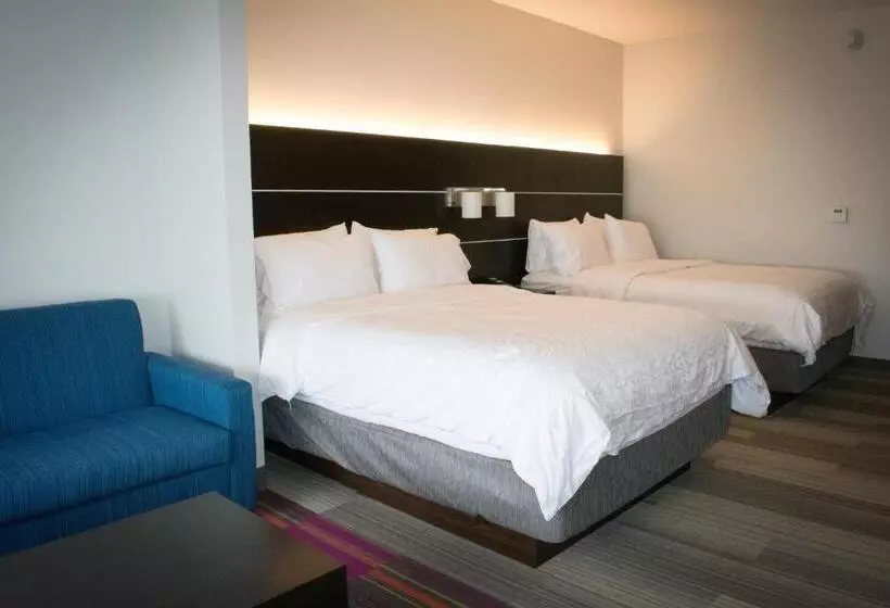 身障者適用スタンダードルーム, Holiday Inn Express & Suites West Memphis, An Ihg