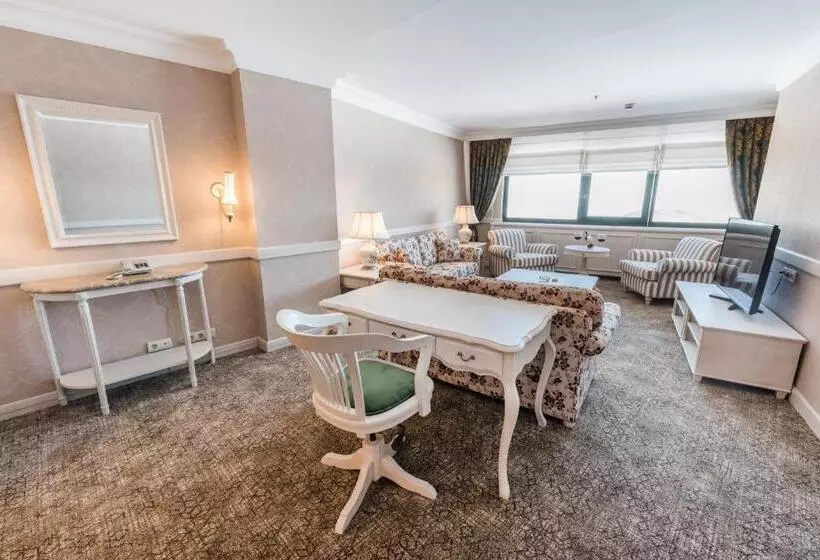 Deluxe Suite, Karinna Hotel Convention Center & Spa Full Board Plus