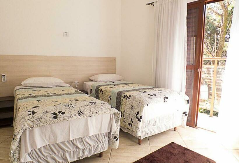 חדר סטנדרט, Nova Odessa   Oficial