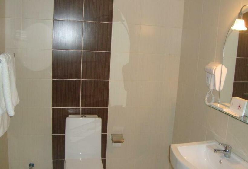 اتاق لوکس, One To One