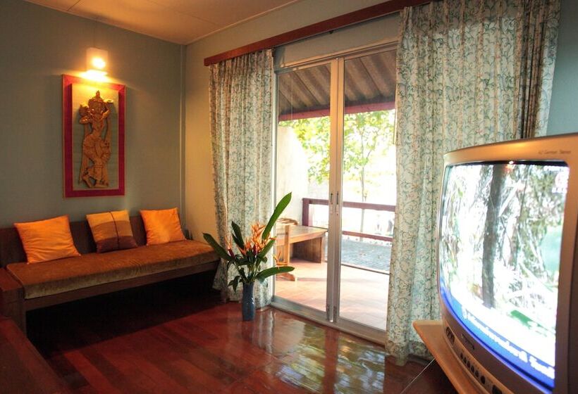 חדר דלוקס נוף לים, Villa Cha Cha Chaolao Beach Resort